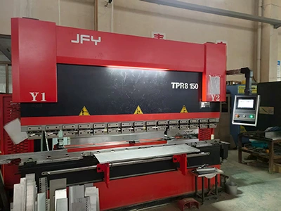 Presse plieuse CNC